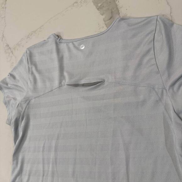 Active Life ScoopNeck ShortSleeve Performance Shirt Womens Large Gray Athleisure - Picture 5 of 5